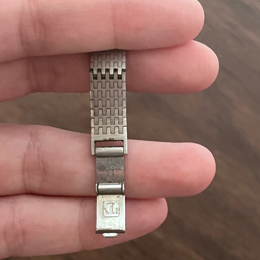 Tissot Silver Rectangular Watch - image 8